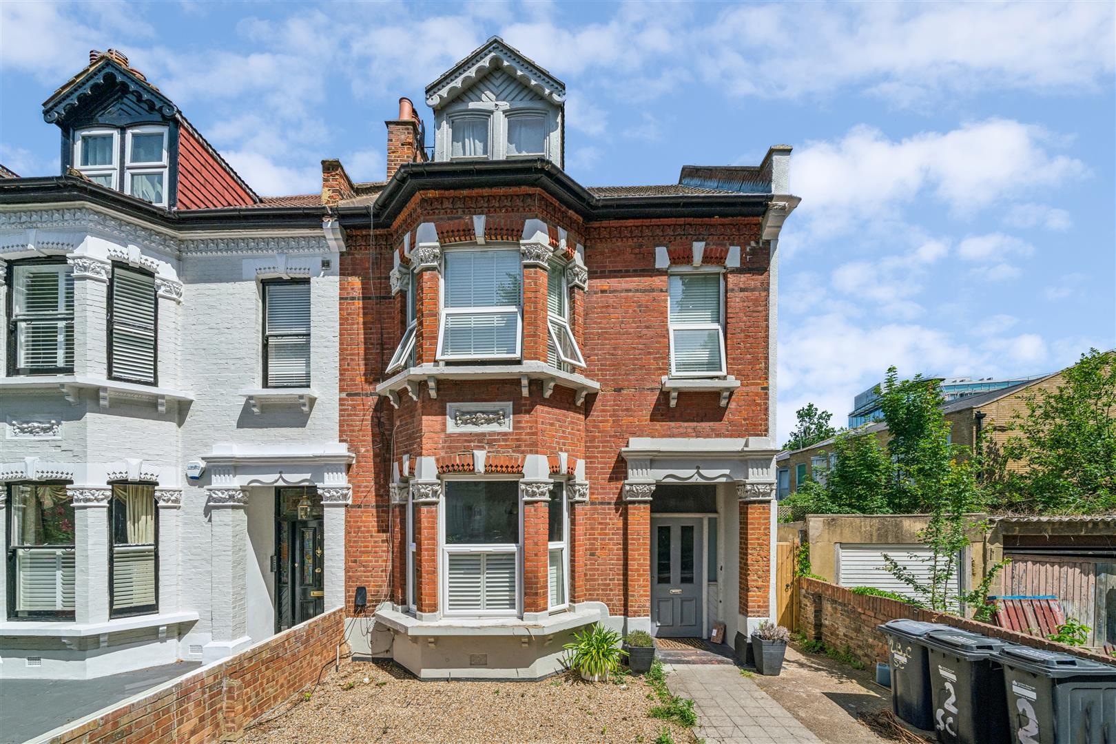 Property Image 82bfa5fe-90e5-4bdb-991d-bdb898c39643