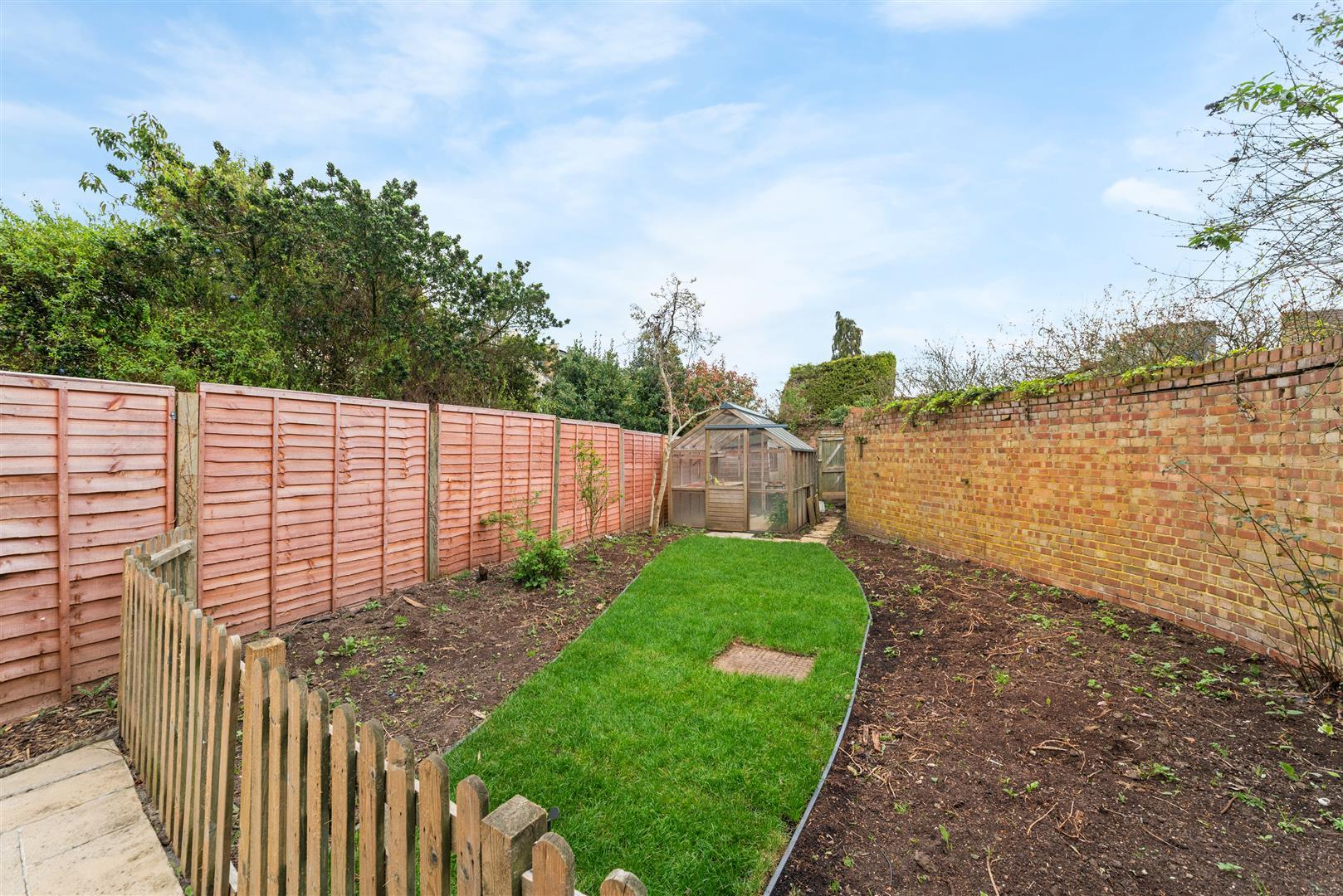 Property Image 82bfce4e-af22-4d98-9160-03db09680f57