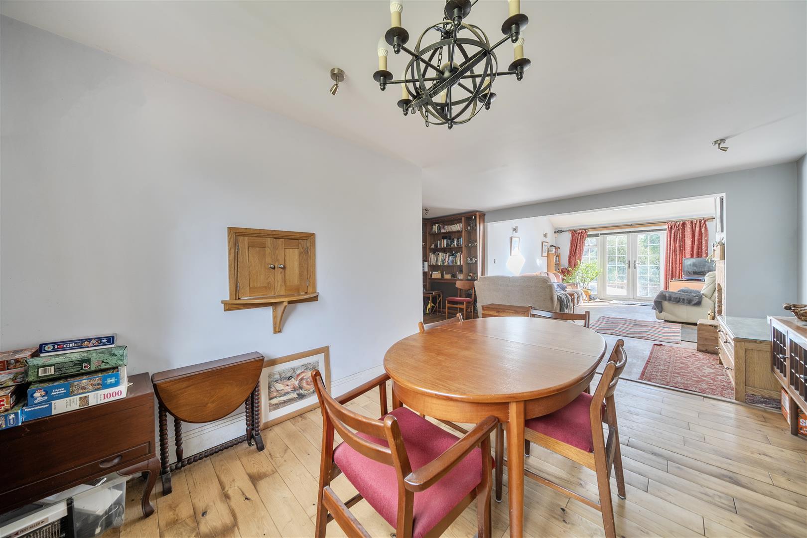 Property Image 82c150fb-c3e3-4458-924d-e25af6c9ab9b