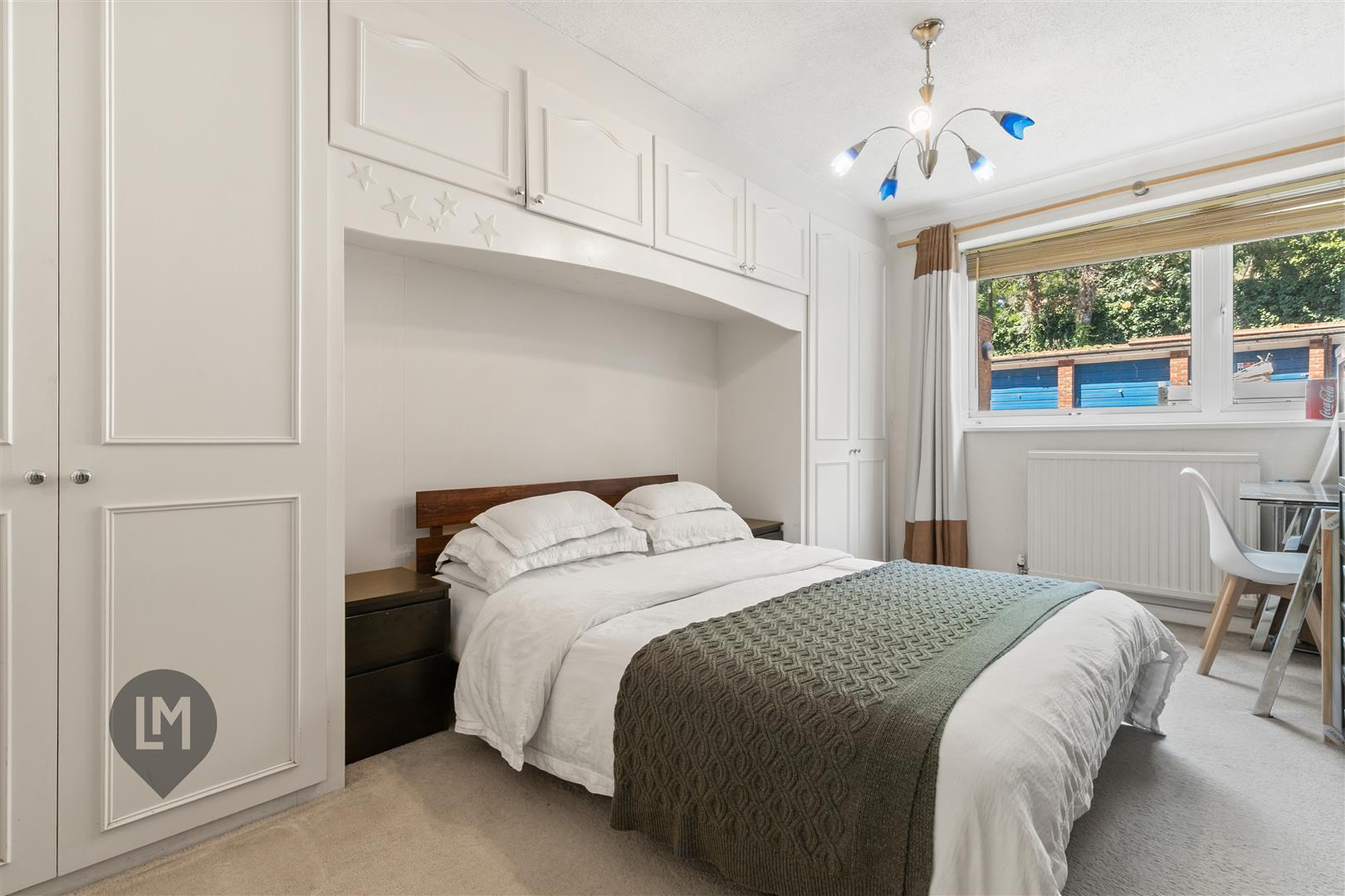 Property Image 82cc1260-3770-4f09-8e05-488b41a6826d