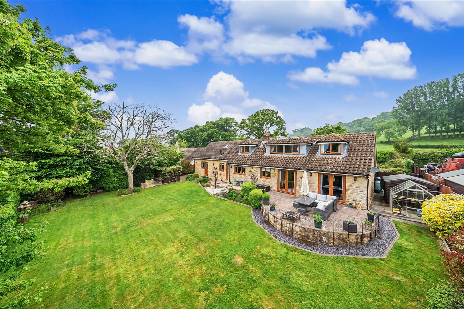 Property Image 82d3c97e-262a-4a45-8f57-ddd2990071d9
