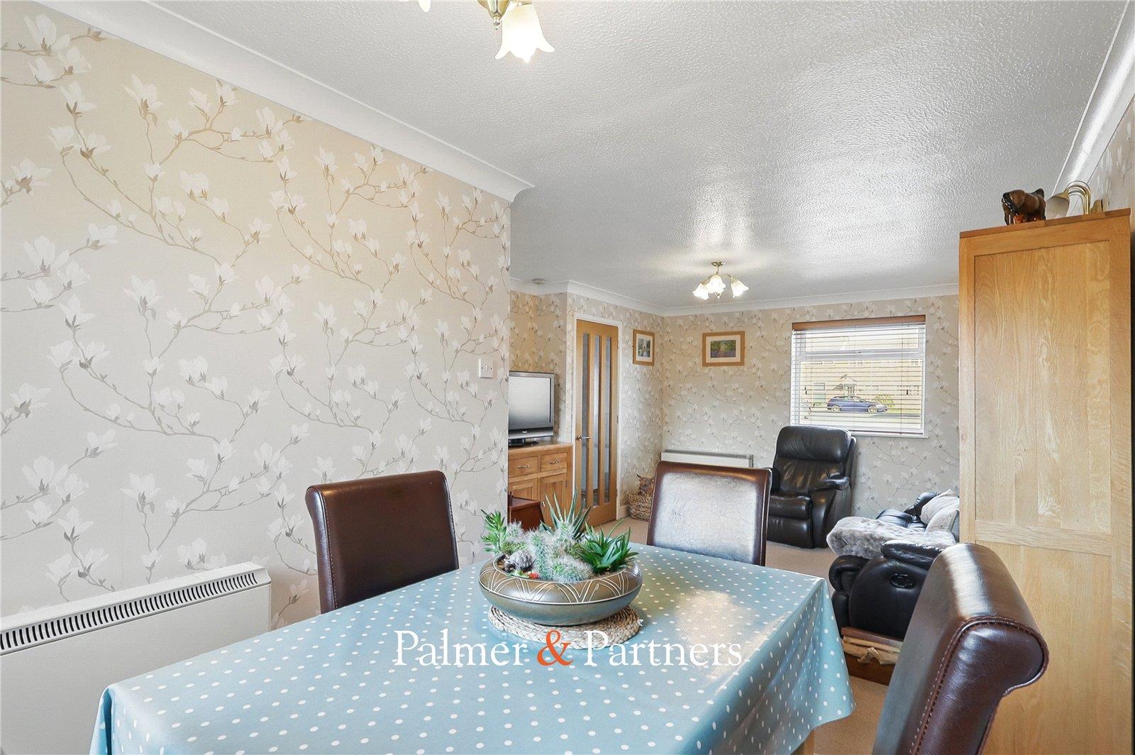 Property Image 82d59c40-043a-4ae0-bfcb-42d5e77ebc53