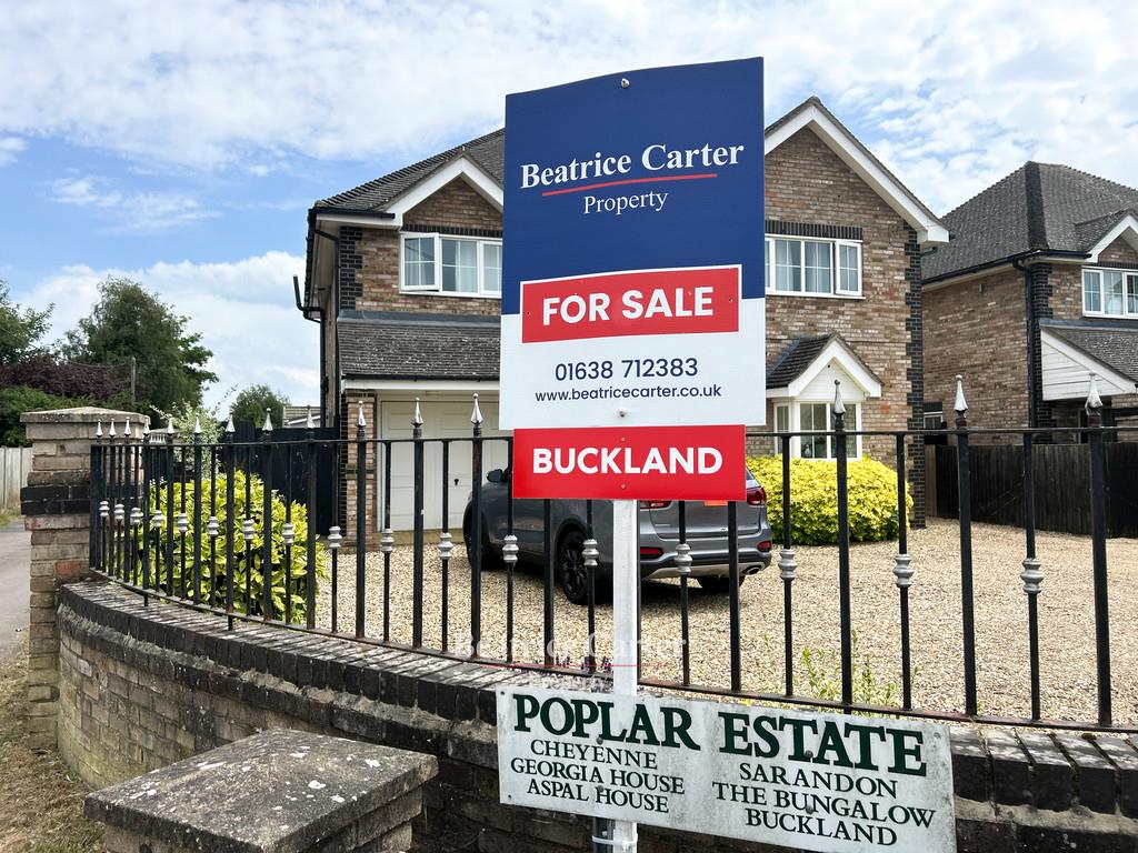Property Image 82d5a298-289f-40d2-aaa7-8fa1912b2415