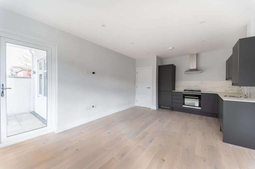 Property Image 82da98b2-78b1-4ebd-8fc5-678c6c26c2d2