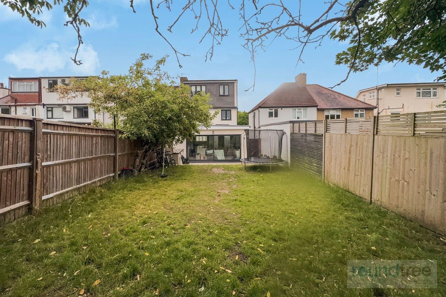 Property Image 82e17820-623e-4e25-b736-35cd34280cf7