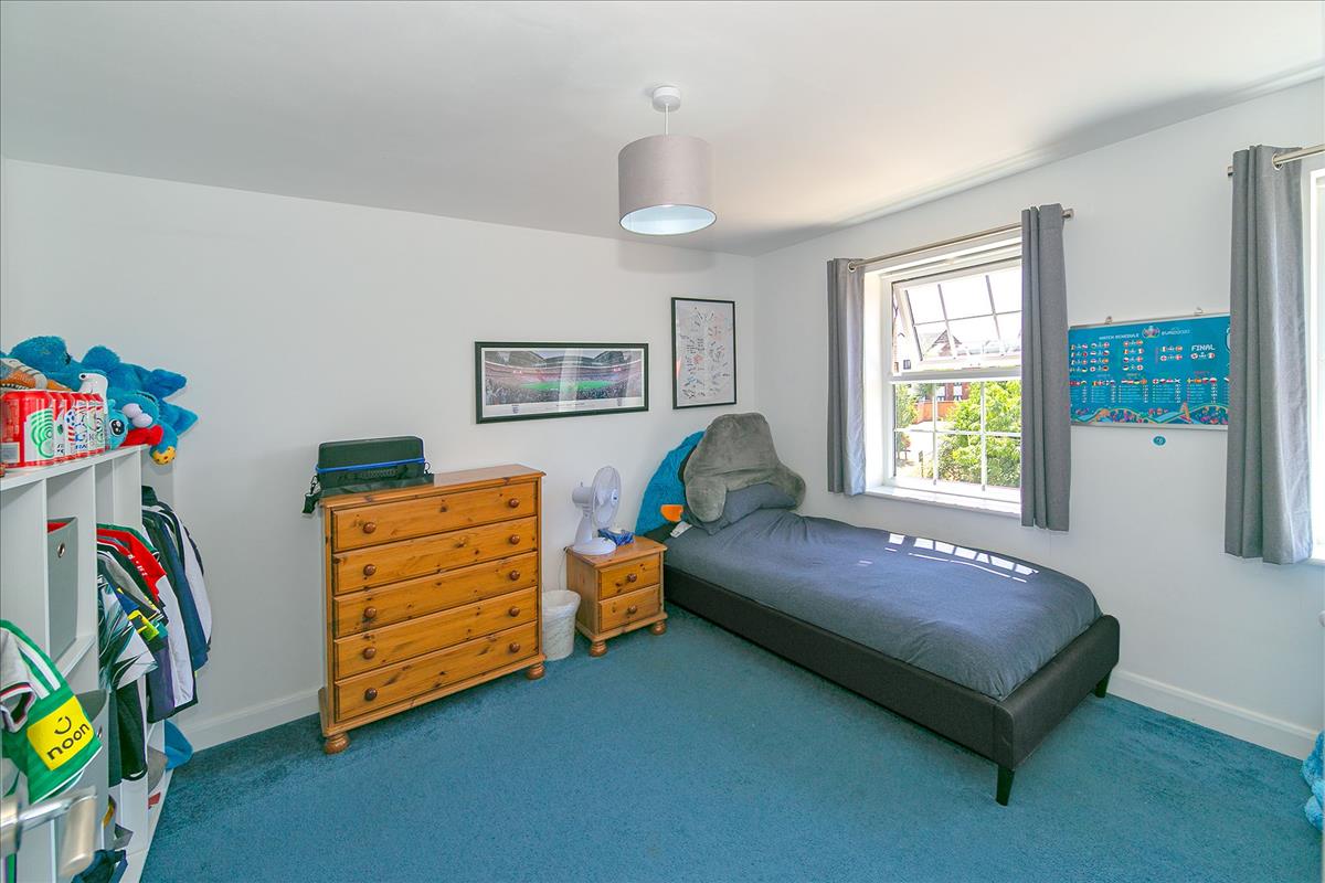 Property Image 82e4a2de-9c6c-41e1-aa95-b504483cf56e