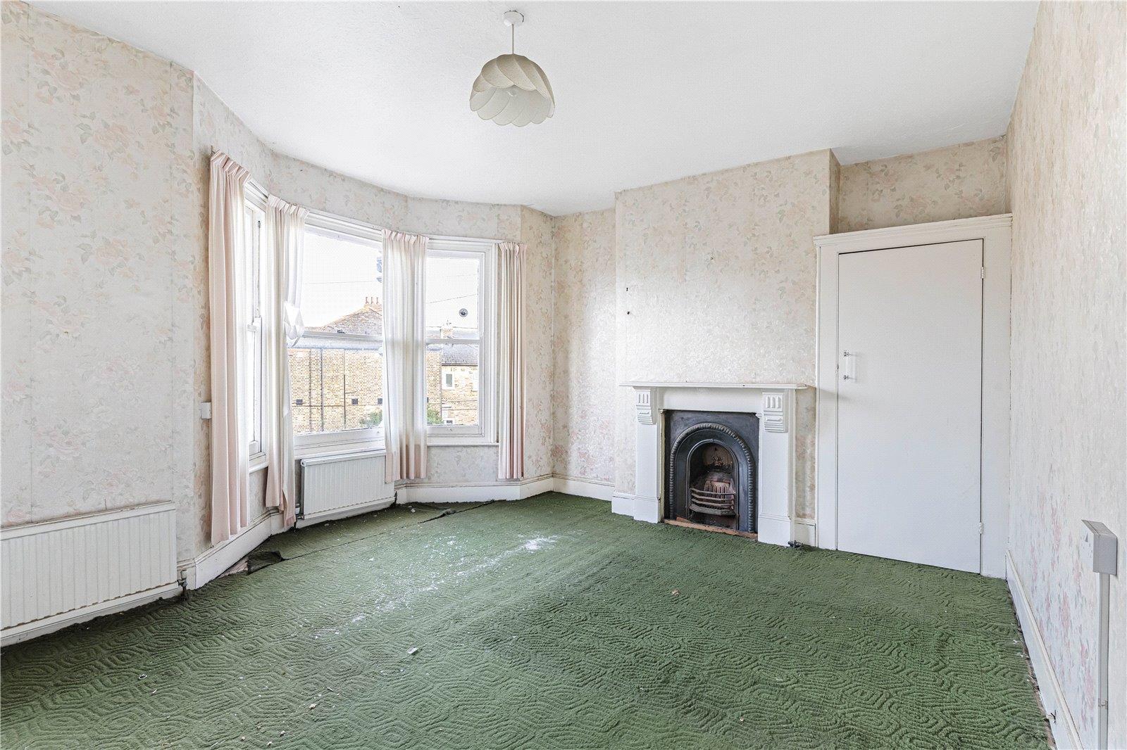 Property Image 82eae56c-b8e6-4f96-834b-02778e94ef46