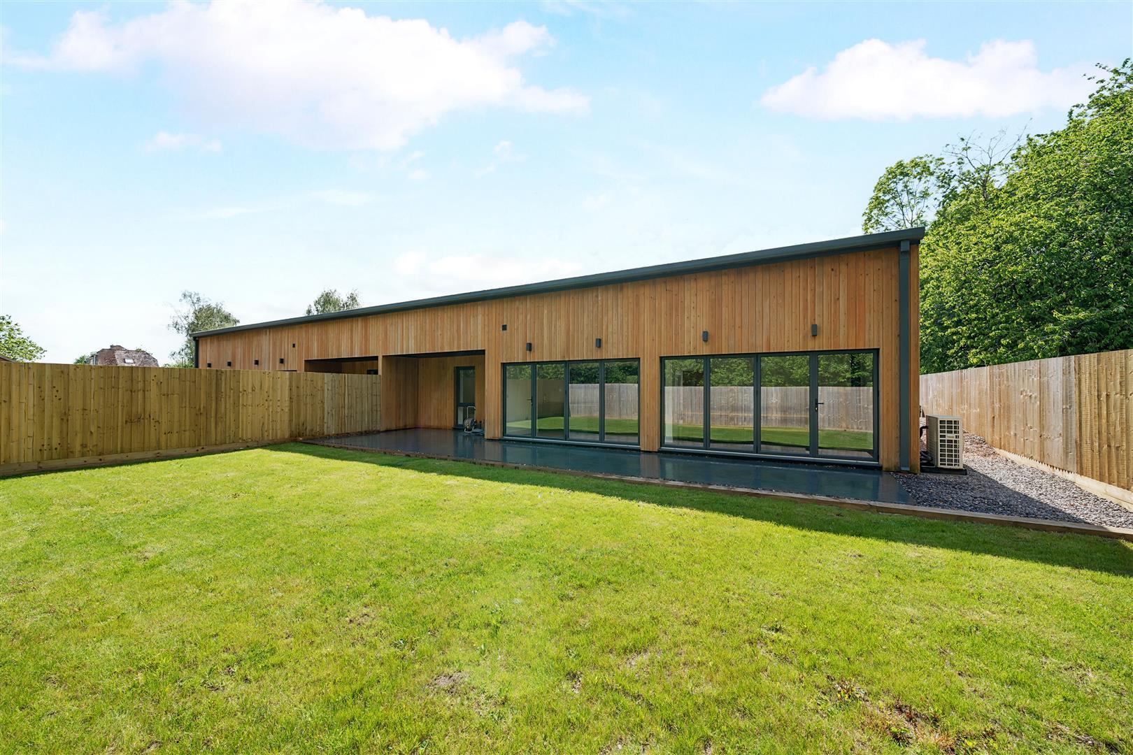Property Image 82f66cff-f2ee-4bd5-81b3-b8237b8c2607
