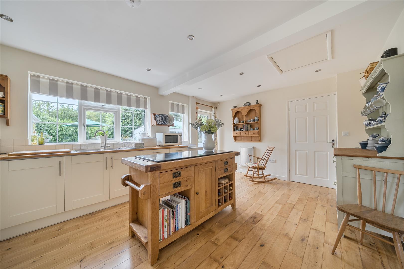 Property Image 82fef5ff-9201-4e83-add9-c14de1cf9fc5