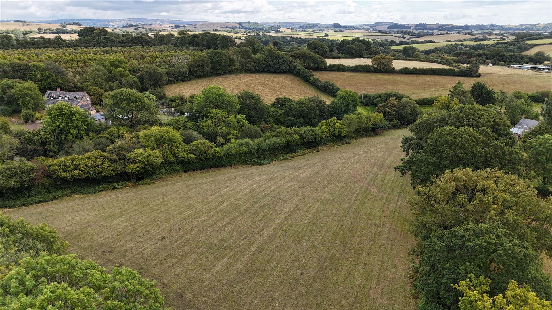 Property Image 82ff85c6-9b89-41f2-9341-439b169f8d49