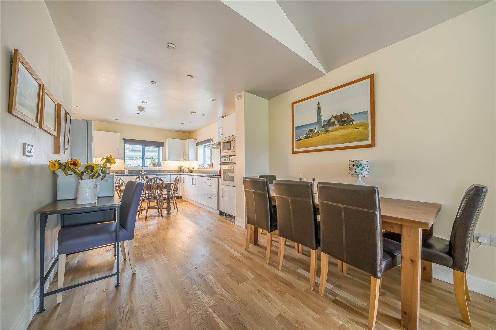 Property Image 8301ea77-1330-4db0-bec0-a81c12b428ff