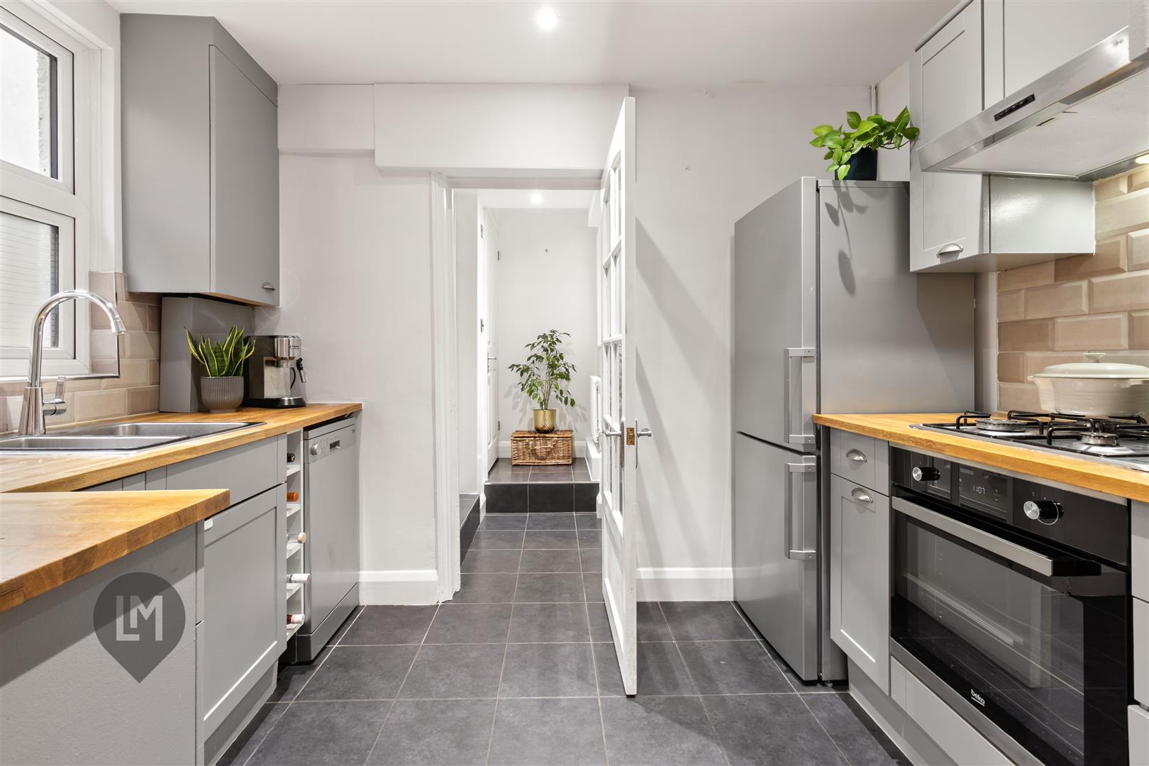 Property Image 8303b5f4-6596-4ef7-9119-a10ed873198e