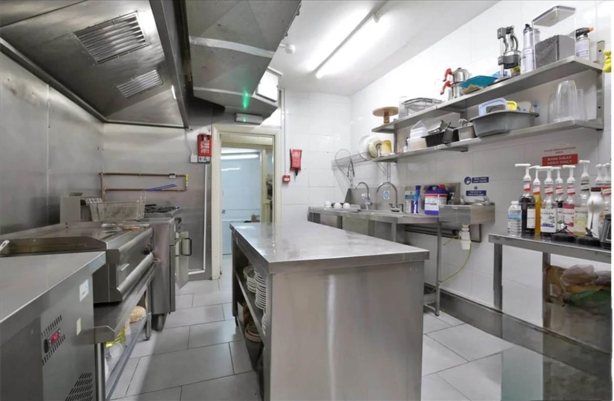 Property Image 83059f0e-3a68-44e1-aa73-71c2dde043ae