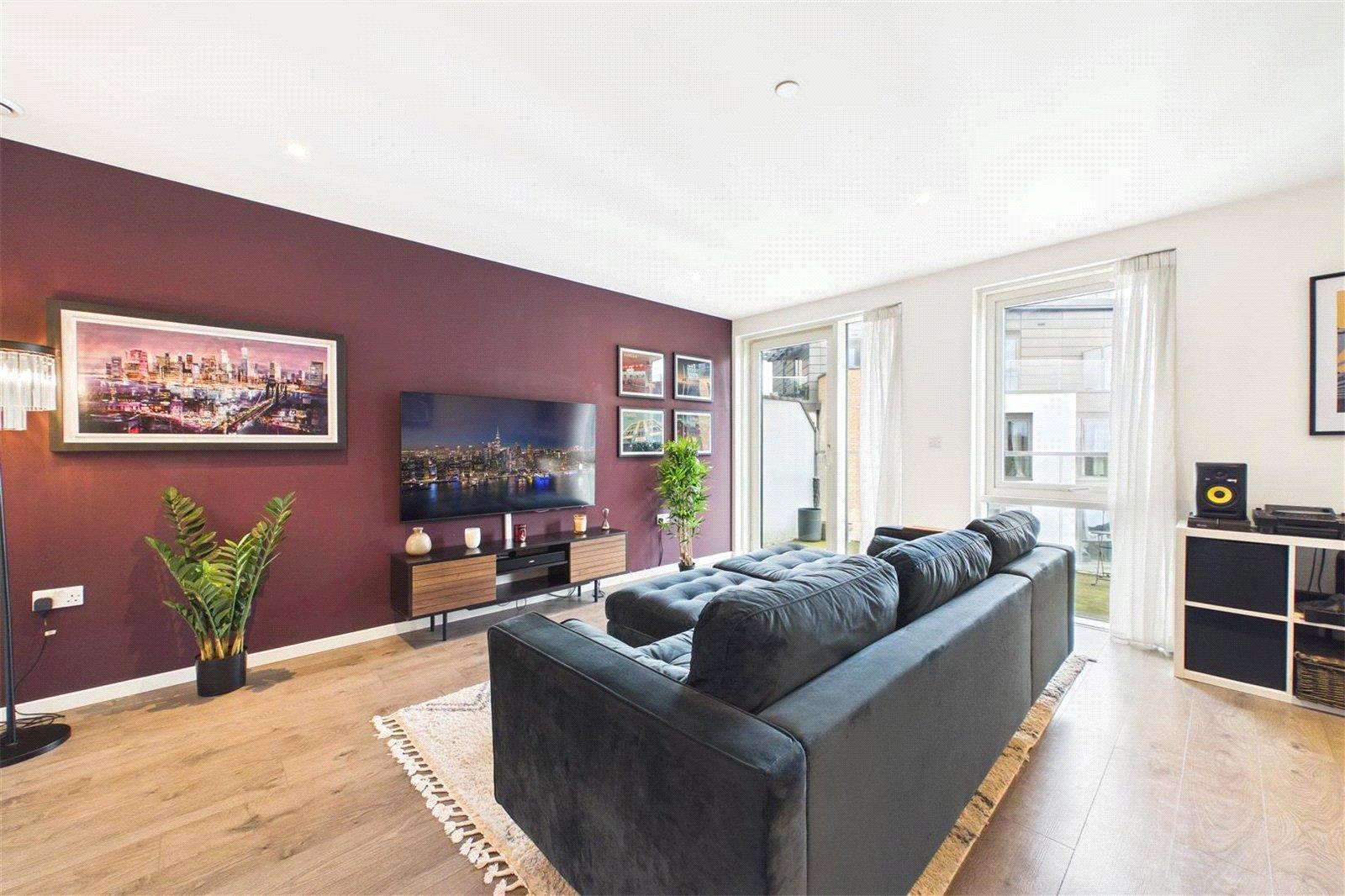 Property Image 8308ed9c-4f95-417e-94b1-ec45c6686d40
