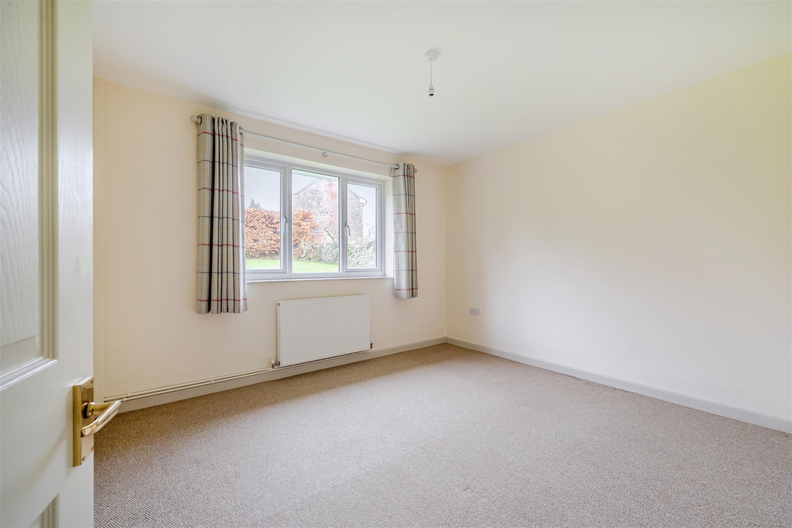 Property Image 830aa5e8-4d46-468f-8fbd-8c4973d89275