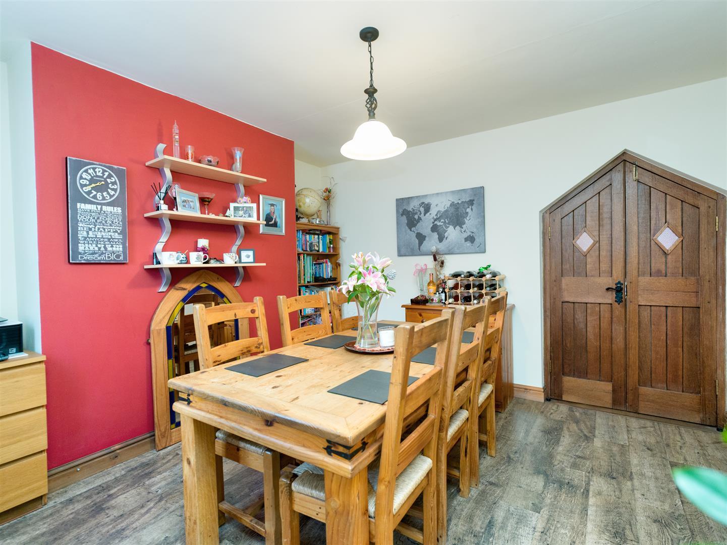 Property Image 83103a11-ecef-46bb-9dfb-0152936e41df