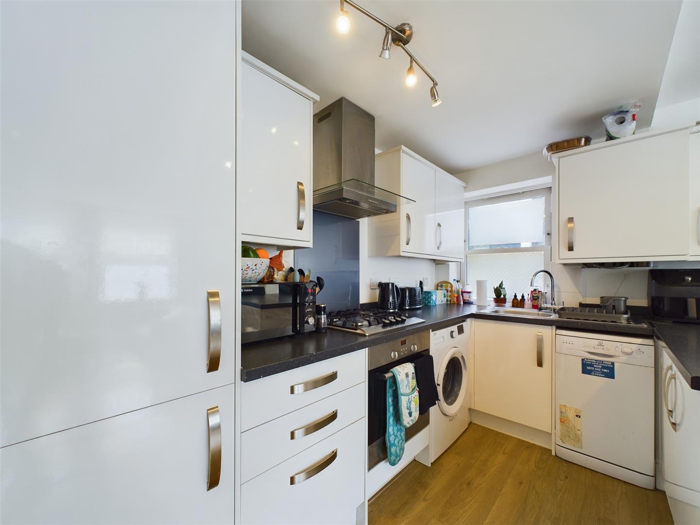 Property Image 832103f3-b9a5-4661-8d47-5f069fbc17ff