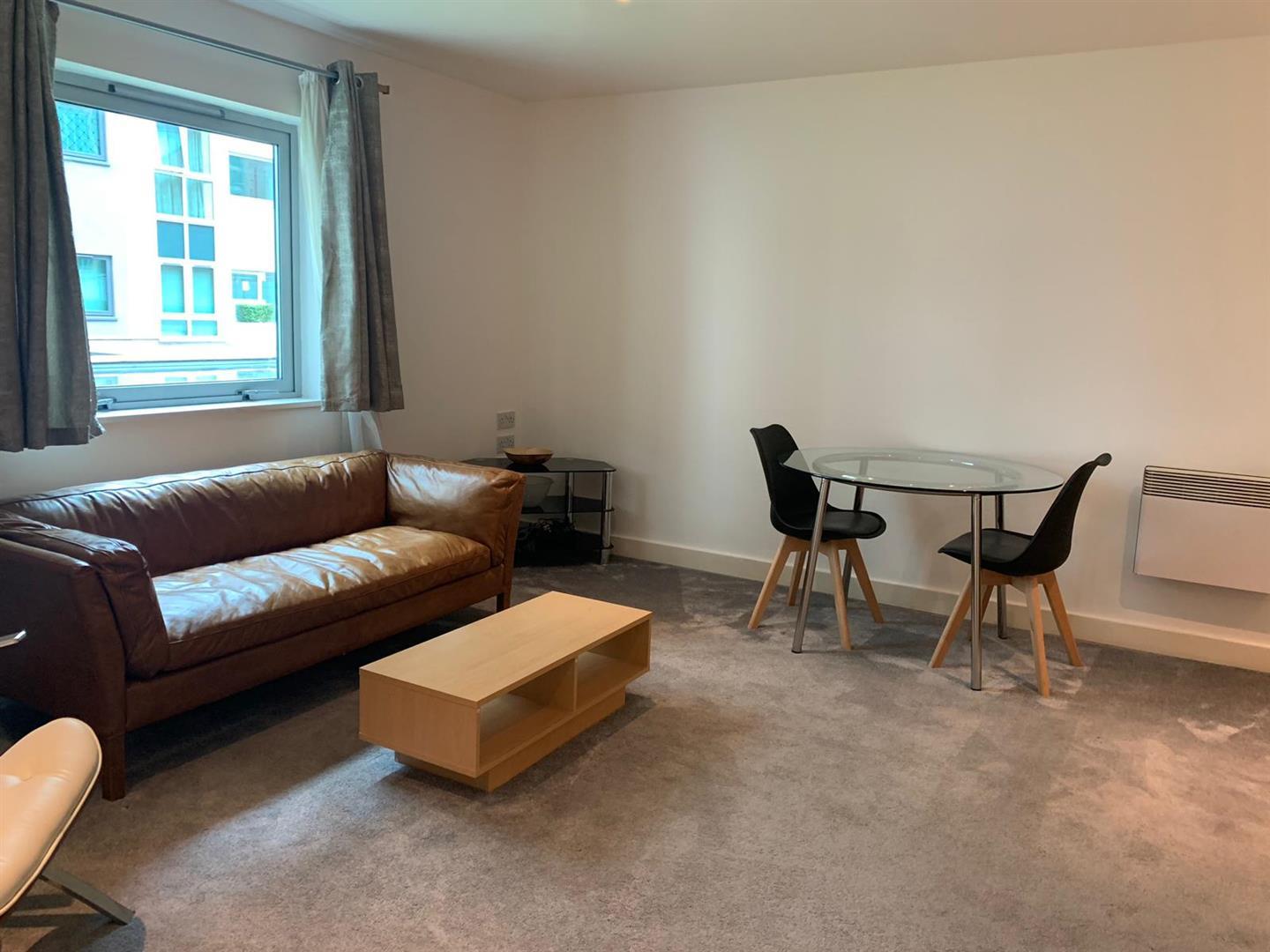 Property Image 83247ee1-b09a-49f8-98a7-c7f181dedff3