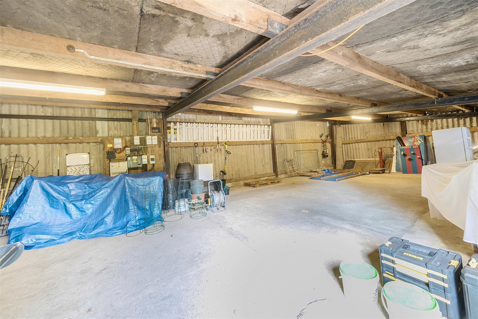 Property Image 8326f656-2615-41a0-86d3-00dd2f54548e