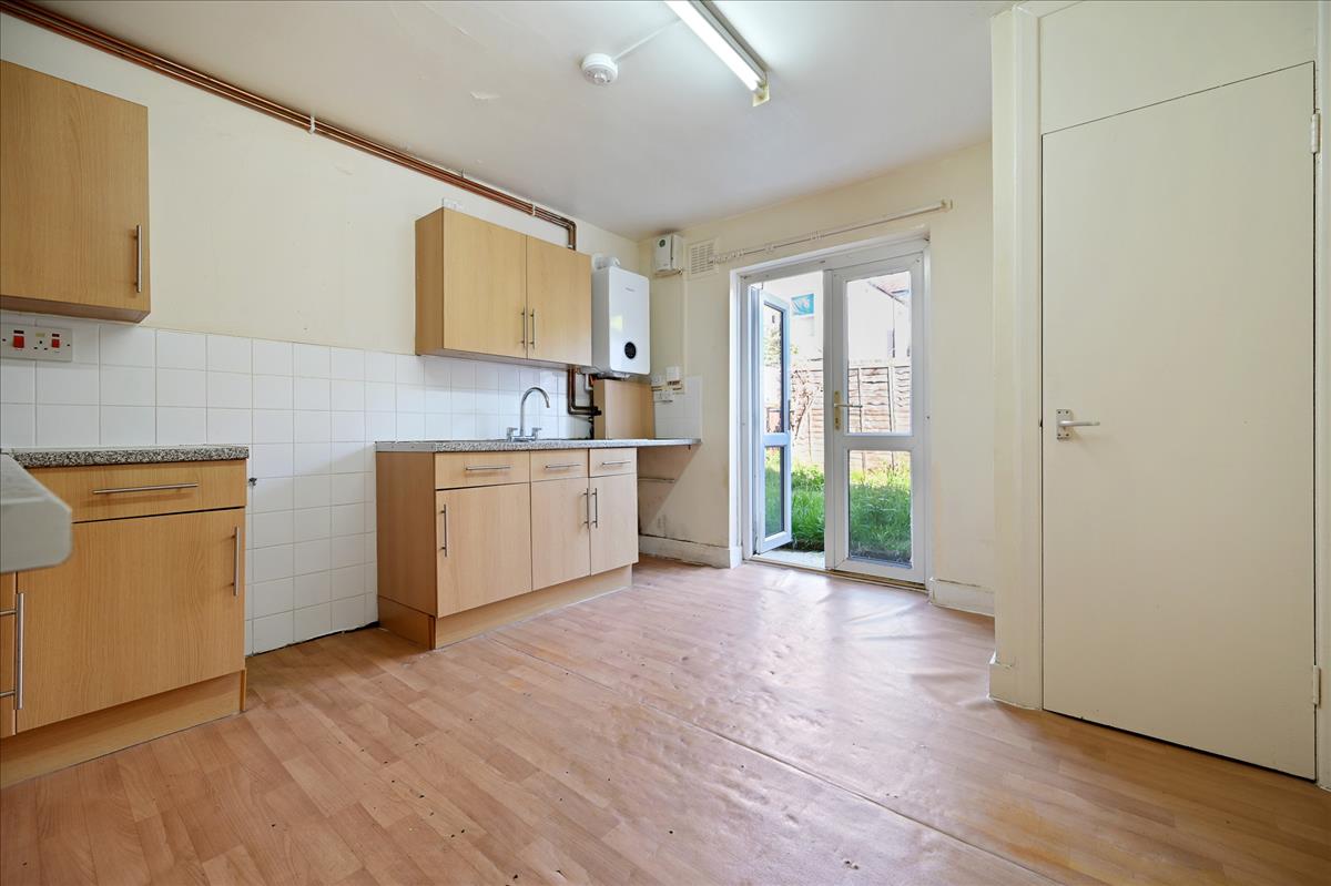 Property Image 832762f1-d6cb-44e3-b58a-8c986d4260ad