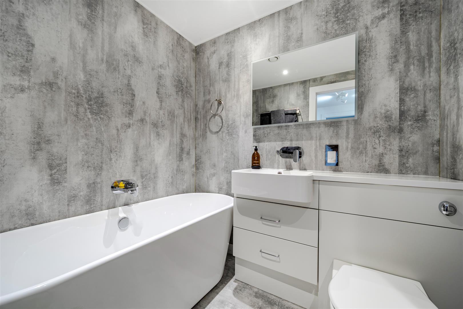 Property Image 8327f7c8-1da0-432a-802c-e5b1dfaf2ddb
