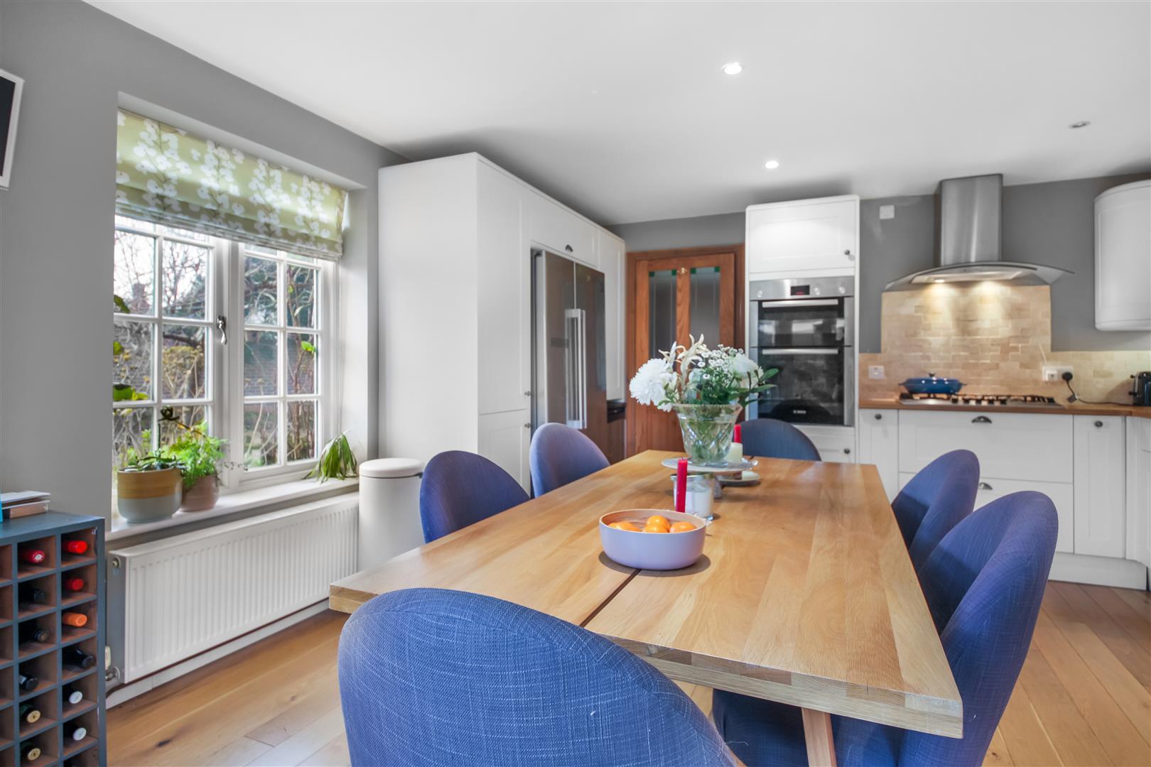 Property Image 83301b72-9852-4a95-a213-110bceec808b