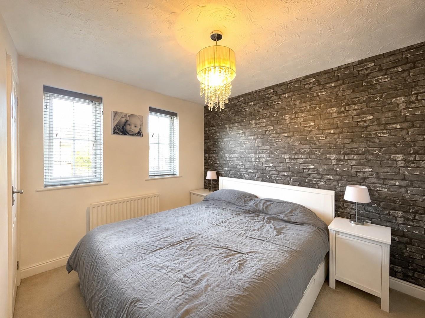 Property Image 833f6e76-7b15-40c8-9ac1-766f86421341