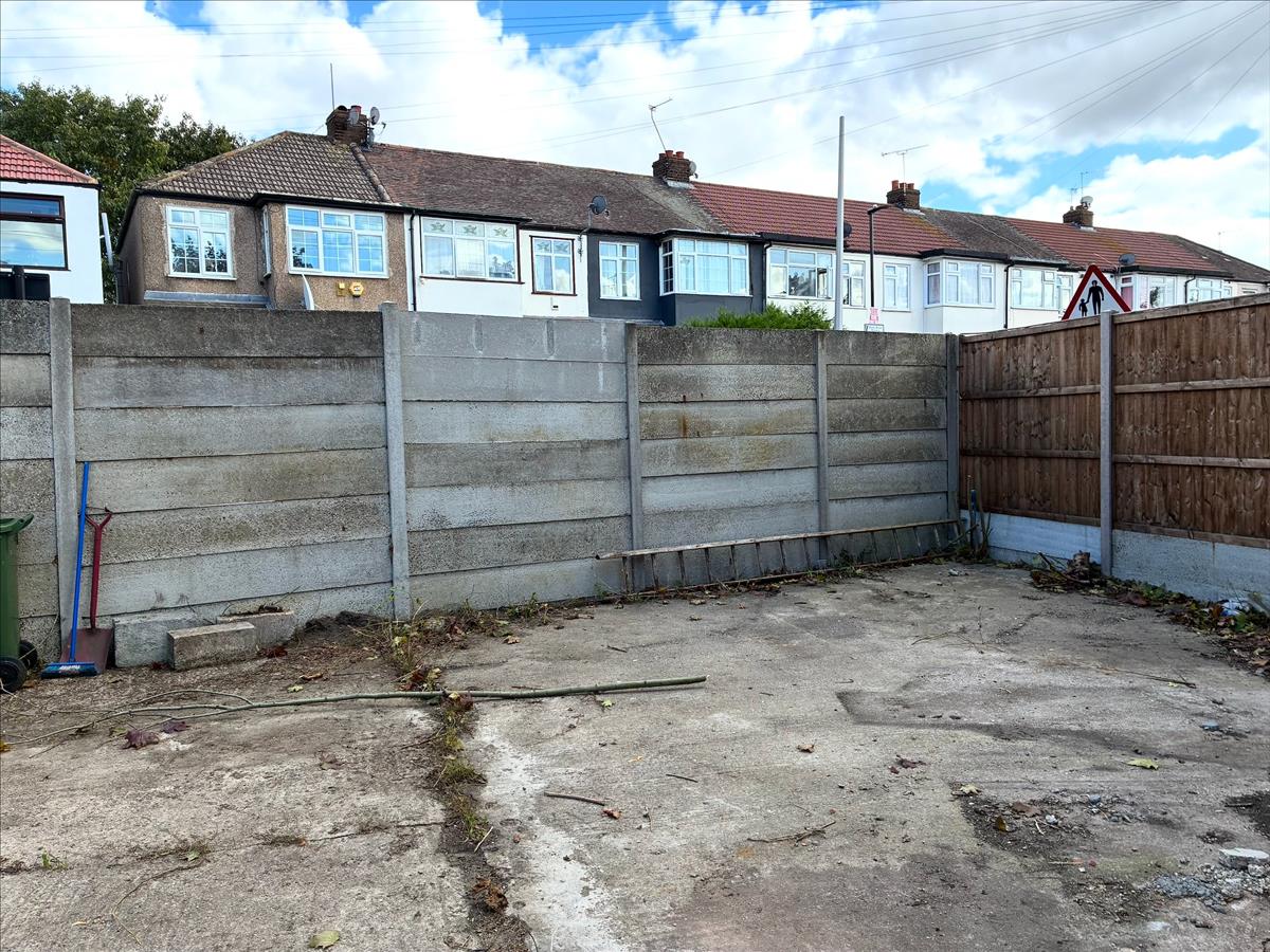 Property Image 834063e9-8801-4469-a80b-3d049cd16a2a