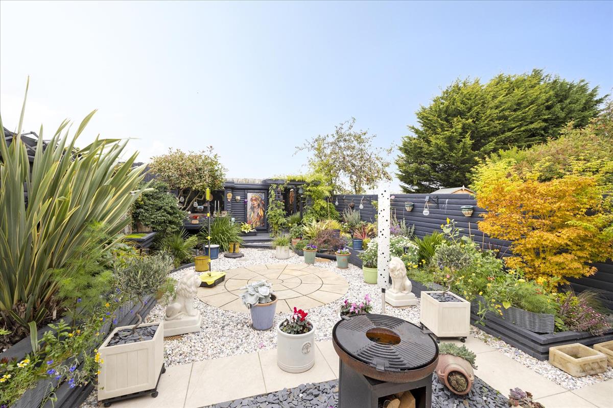 Property Image 83409ddd-483f-4e21-b76a-eb996ef6bbff