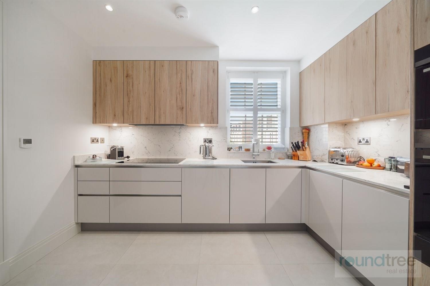 Property Image 83428f0f-48ad-4cd2-a25c-70448c6477c3