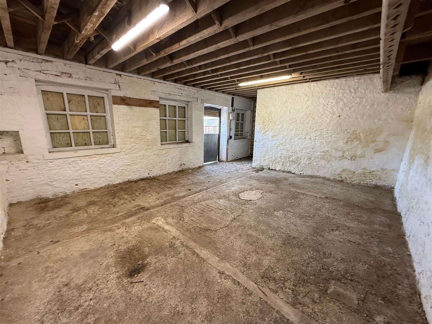 Property Image 837914e5-f8b5-4a7a-beaf-25a0567d3748