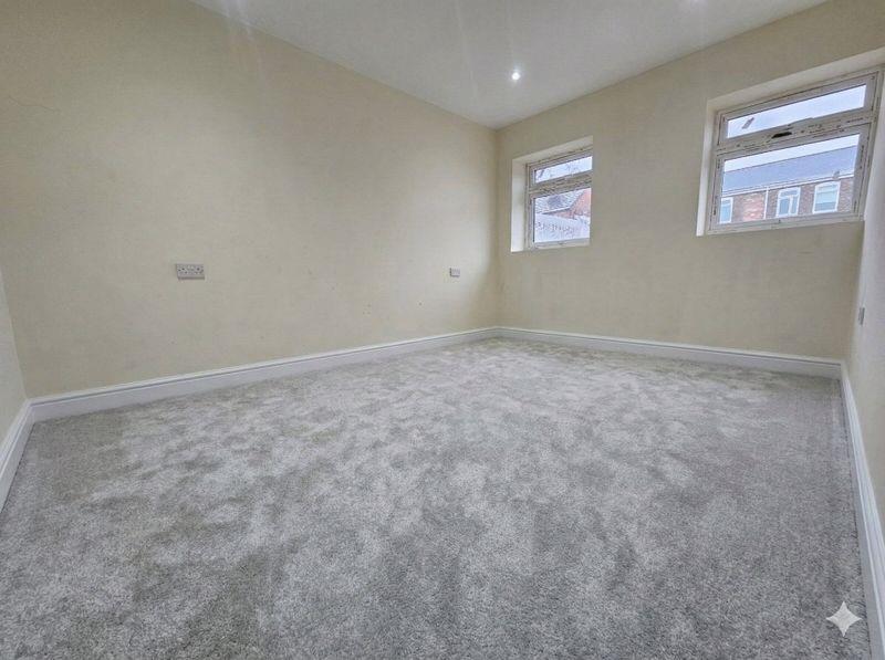 Property Image 837ff227-2541-483c-a8c2-b7af3e65f3ef