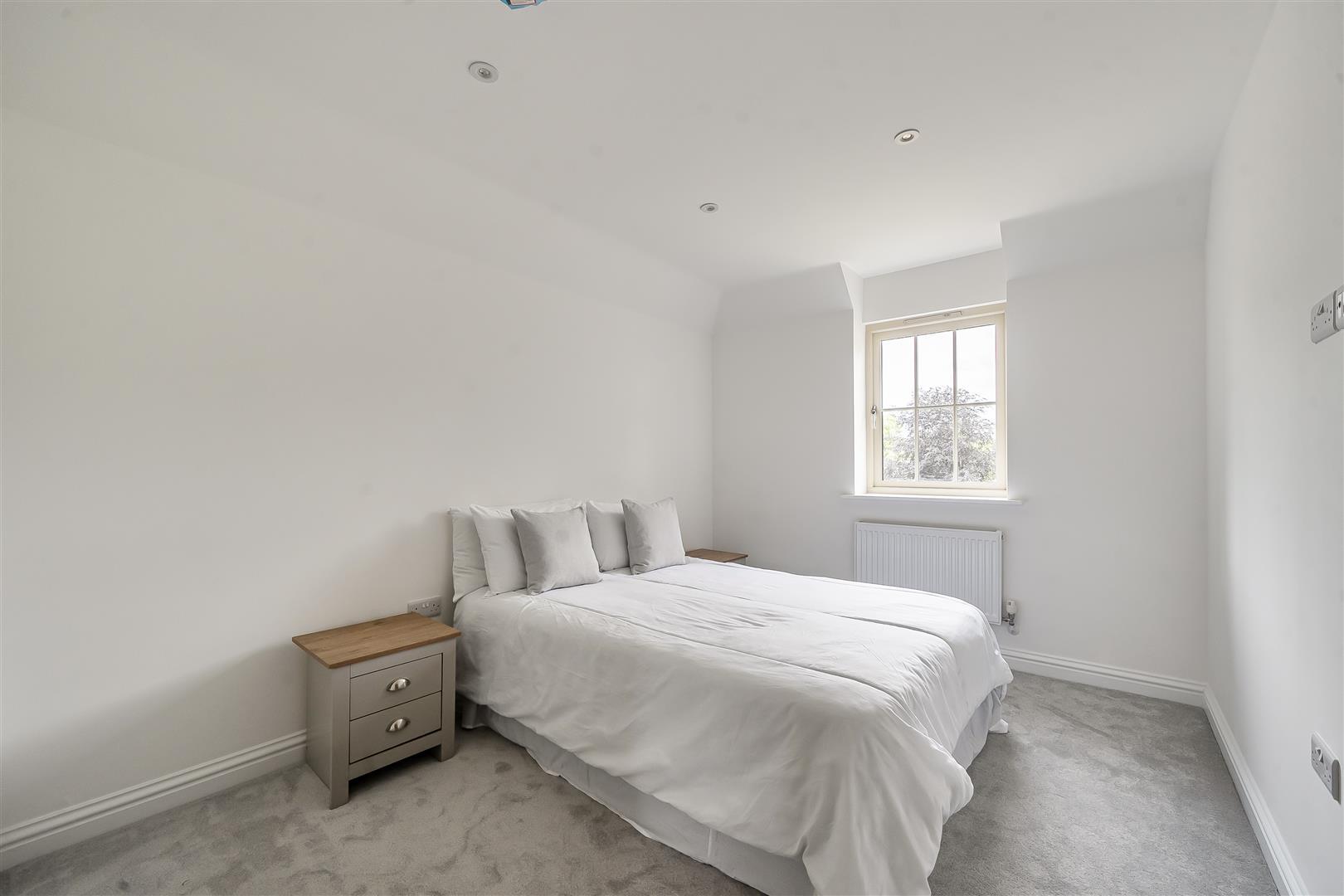 Property Image 838f60a4-2314-4f6a-9213-87ee71893027