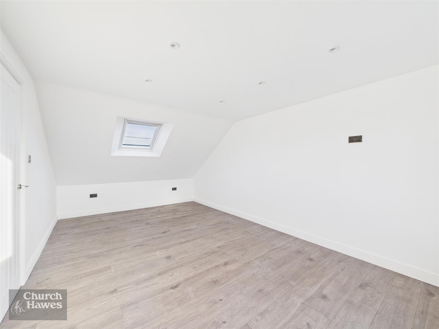 Property Image 8394bee3-d78c-466c-b891-74431c204e02