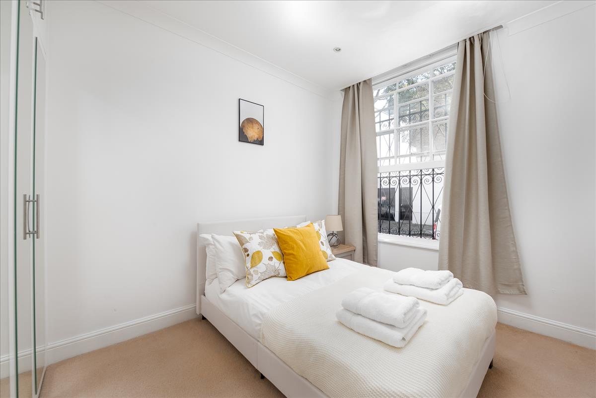 Property Image 83c01305-174a-476a-825c-217a0b8980c3