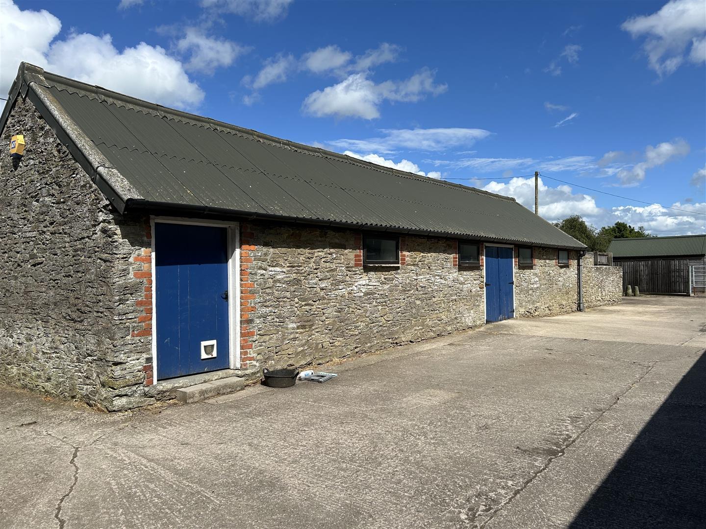 Property Image 83da71b6-a20c-4d8f-a8b2-6c0044c49f93