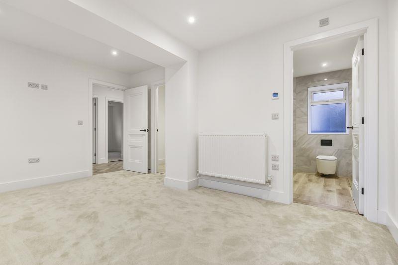 Property Image 83ded39d-0ede-4a37-ae70-2ad37788b7e2