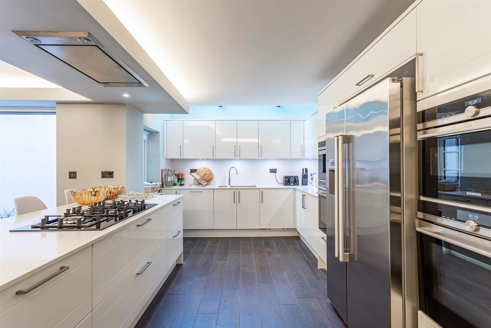 Property Image 83e3408f-2919-447c-94fe-757afe7e72db