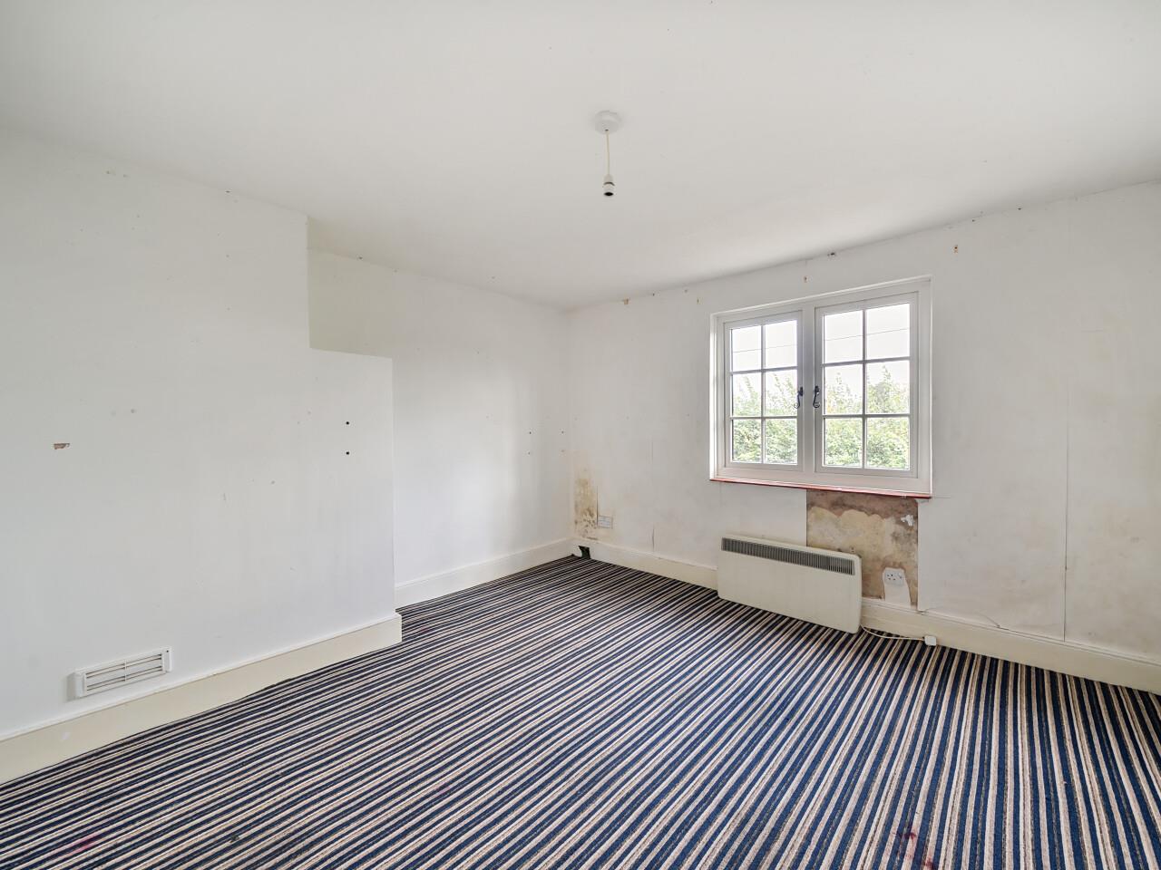 Property Image 83f01819-abdc-4084-9380-8dab91044743
