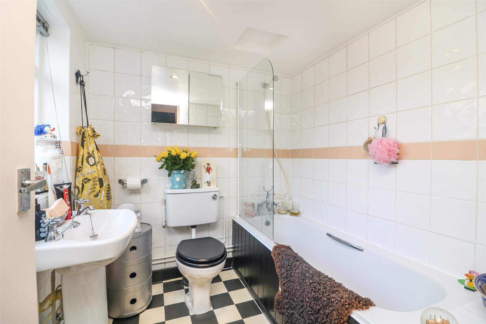 Property Image 83fb7102-70a5-46de-9287-4fc826228cc1