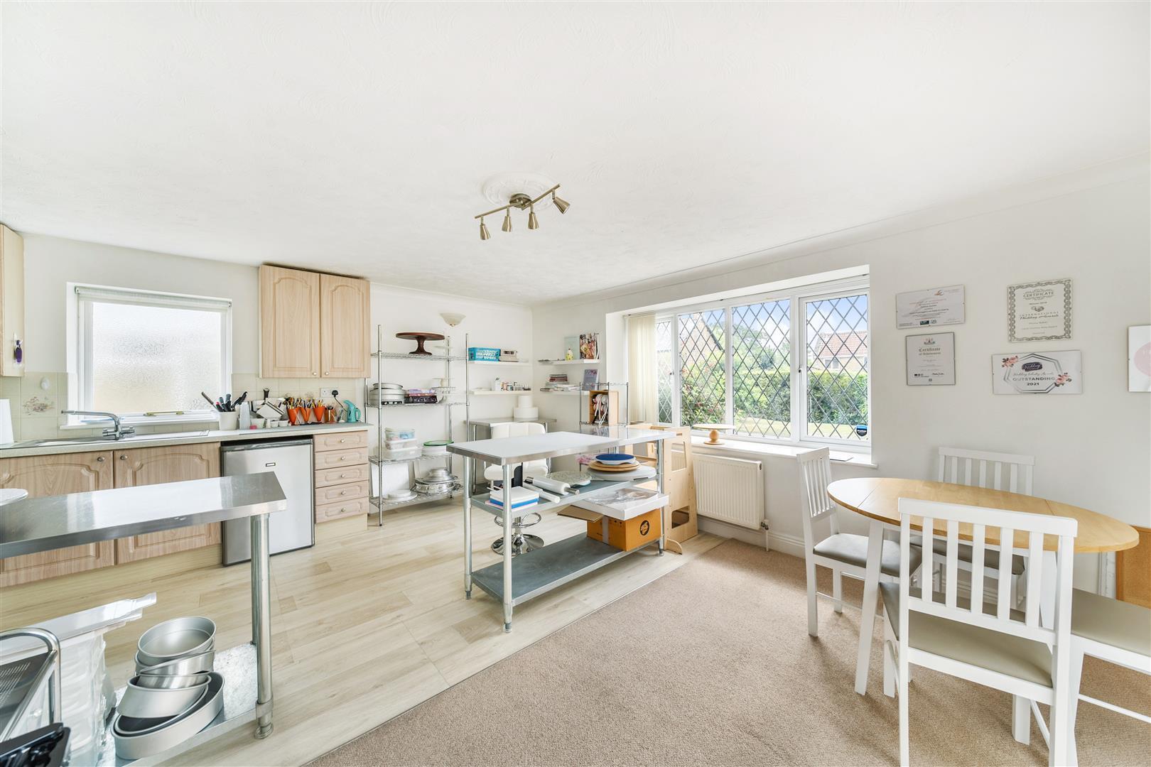 Property Image 84035556-d080-494d-9a2d-9982d909a70d