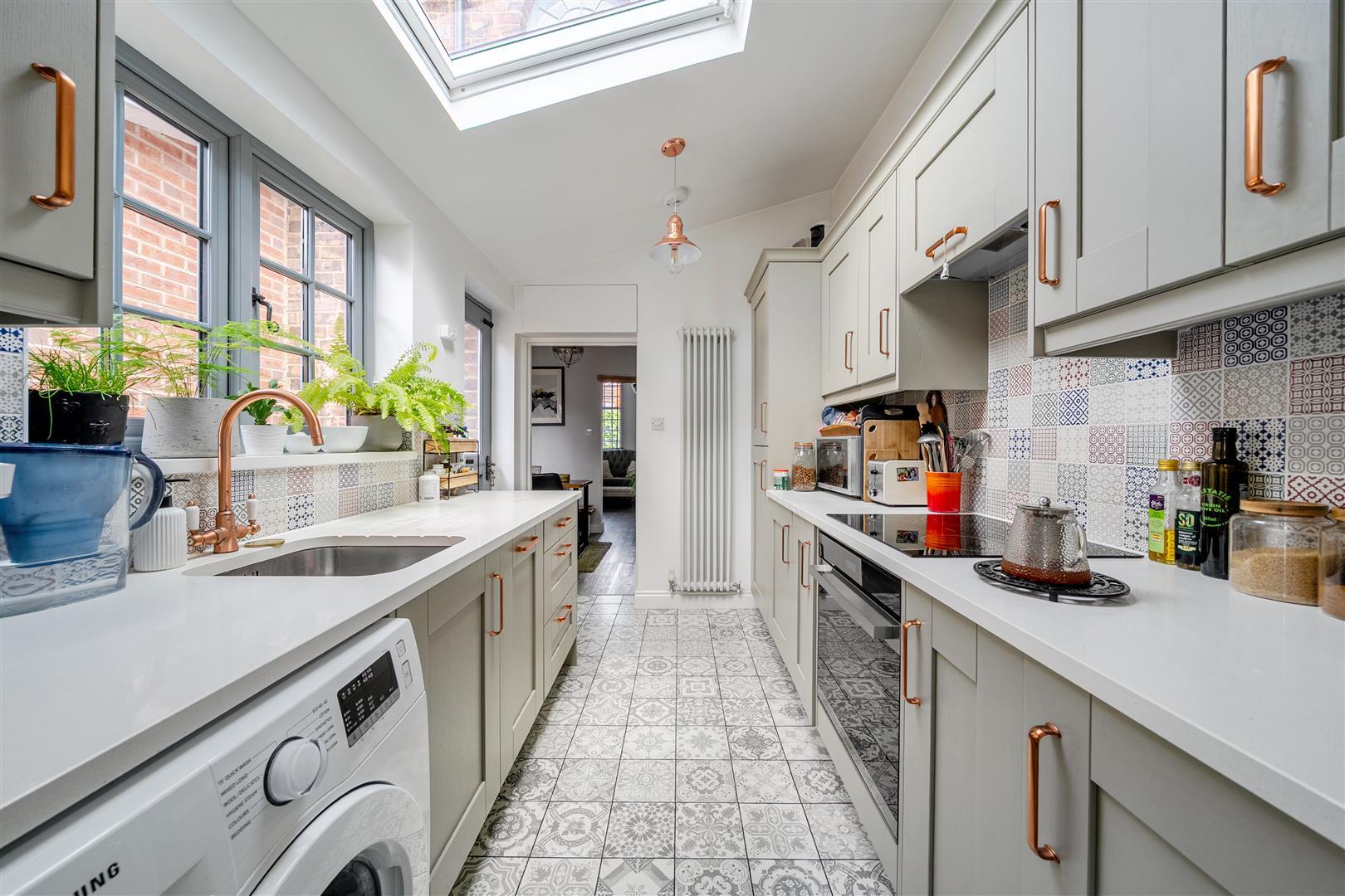 Property Image 84170876-0510-41c5-9627-026482ea10db