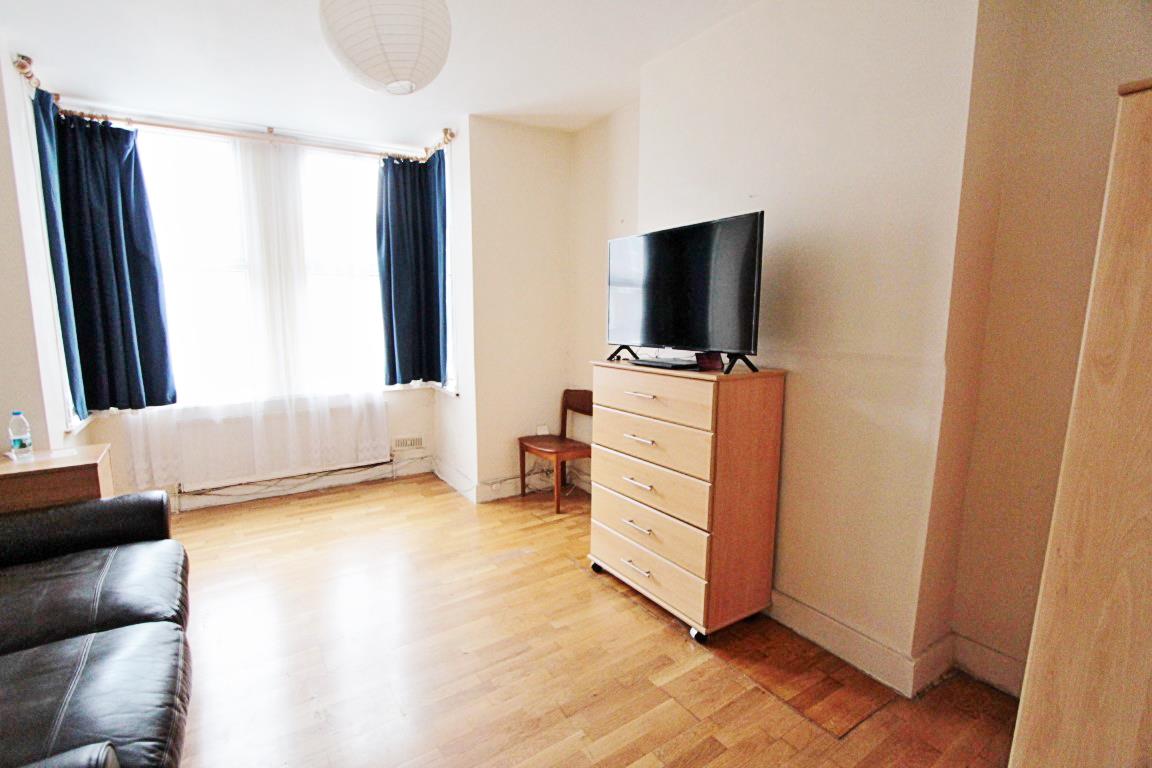 Property Image 84198339-3424-4ff5-bfdf-79468fcc3487