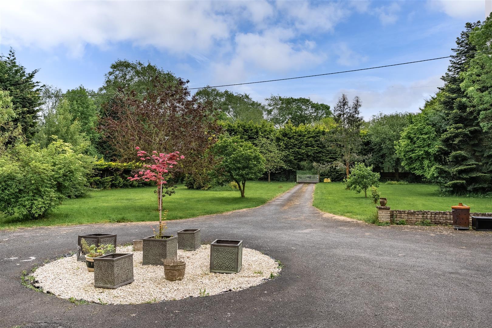 Property Image 84210ef0-ce77-4867-9924-0e9cb54a7300