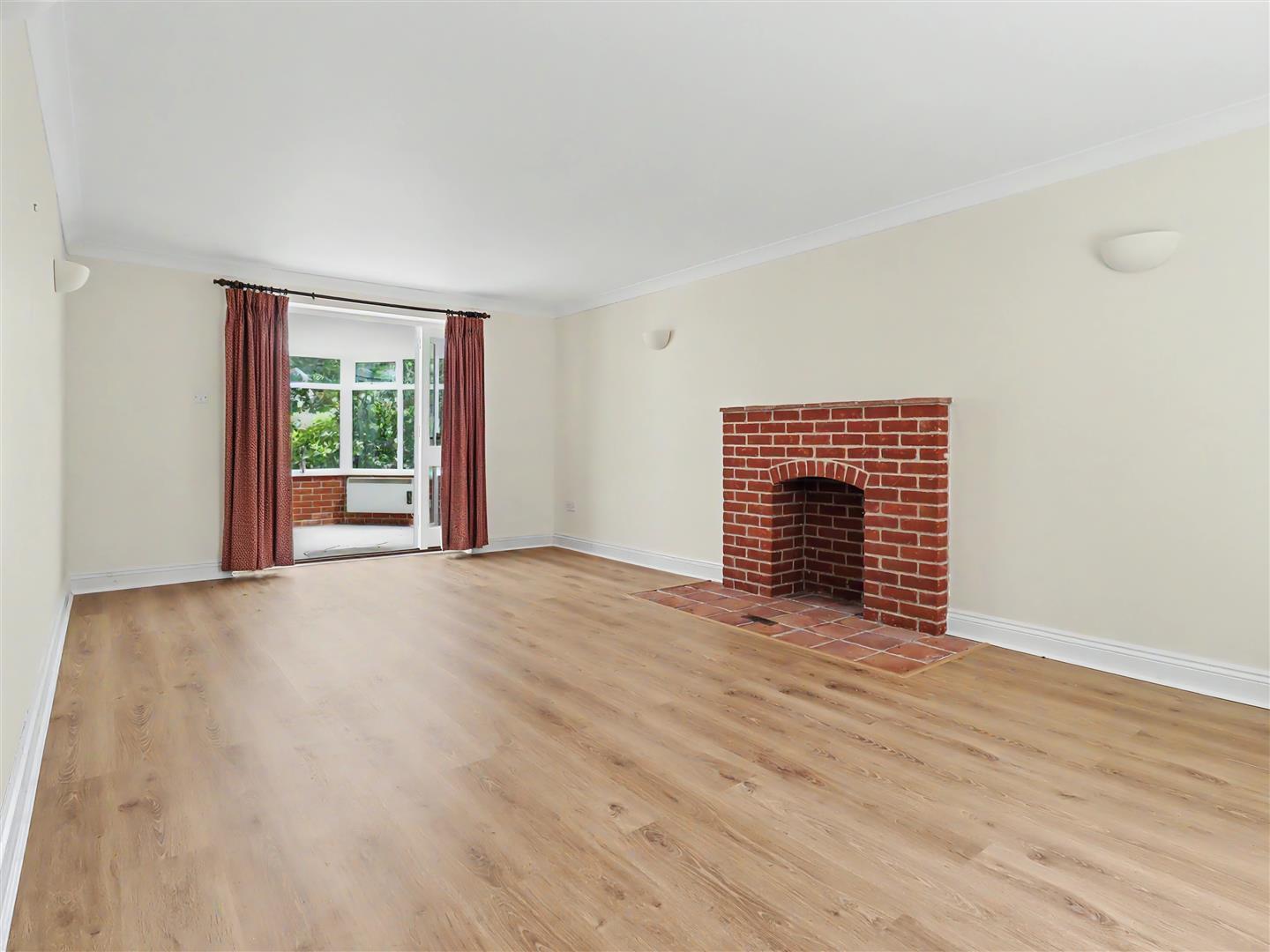 Property Image 842e2f57-de24-4c12-bb09-01cc1e898de3