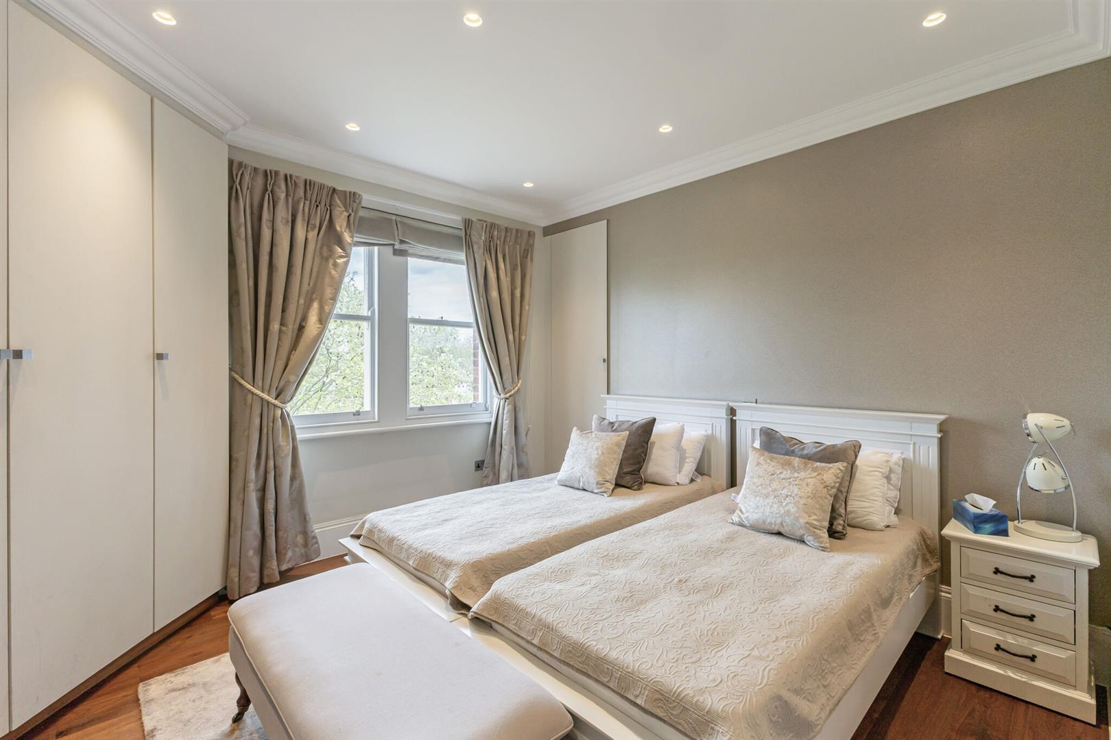 Property Image 842ea10c-b32b-469d-a4ee-7862d2de95e1