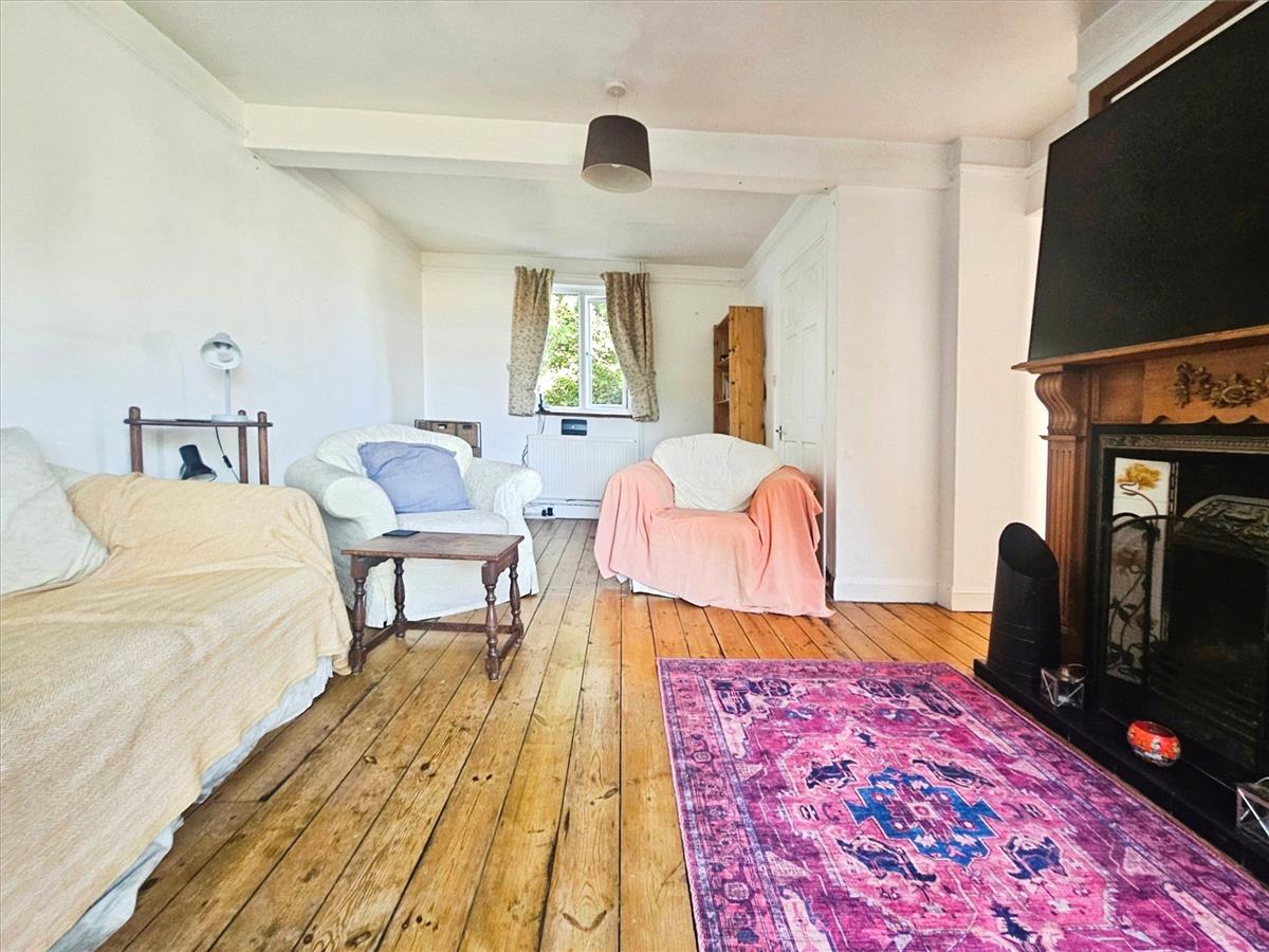 Property Image 843a7210-fae4-47ac-bd9e-bbf65918e099