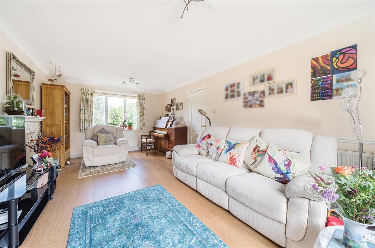 Property Image 84486ffd-4b81-4d0d-a98e-0bfe0230a4ef