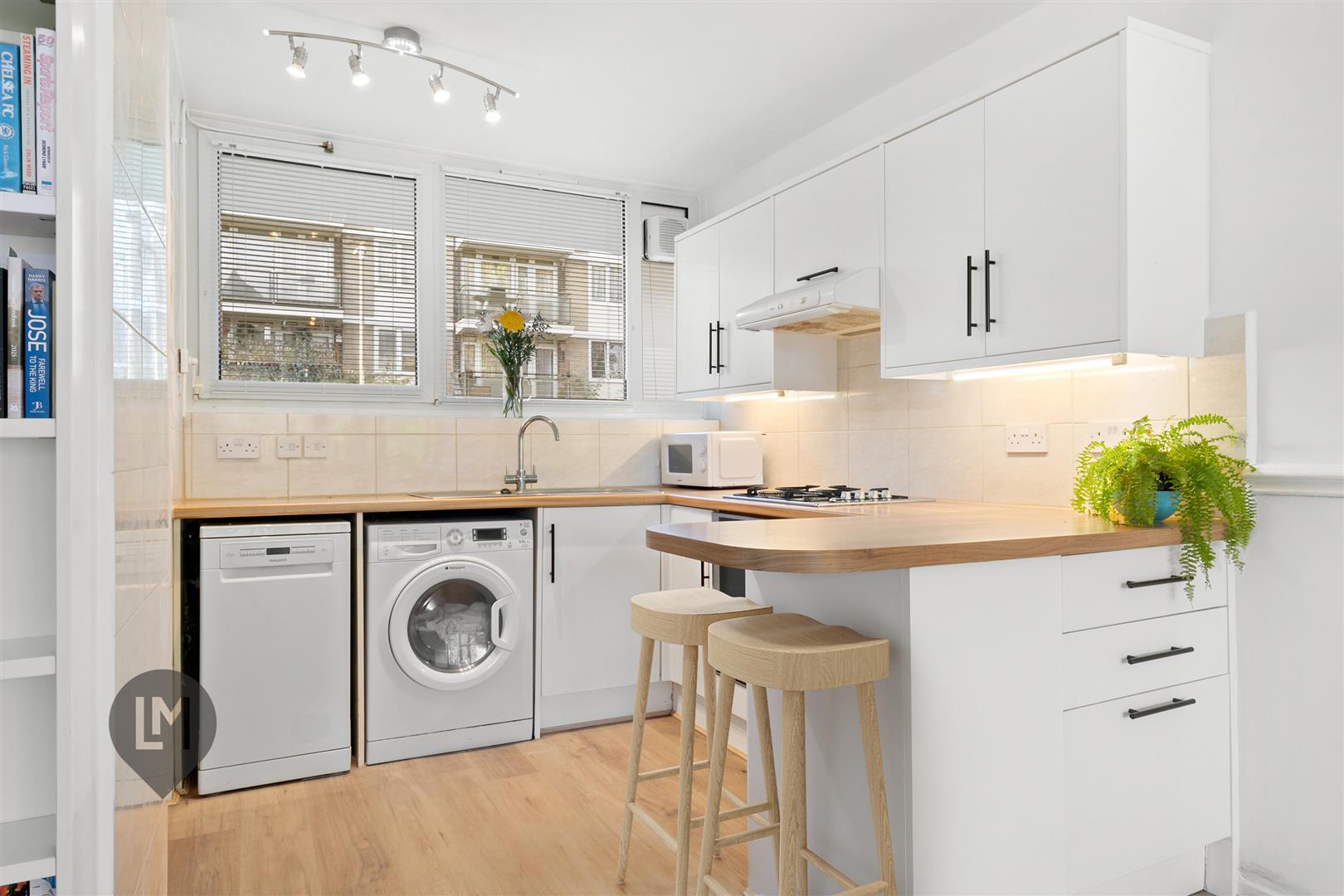 Property Image 845aa551-1158-4ddf-be94-f138cf25def3