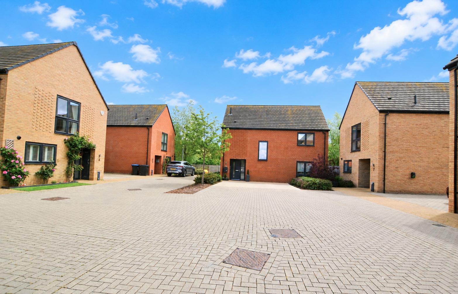 Property Image 846aad8b-3bb6-4352-b7a5-102820ee4bf6